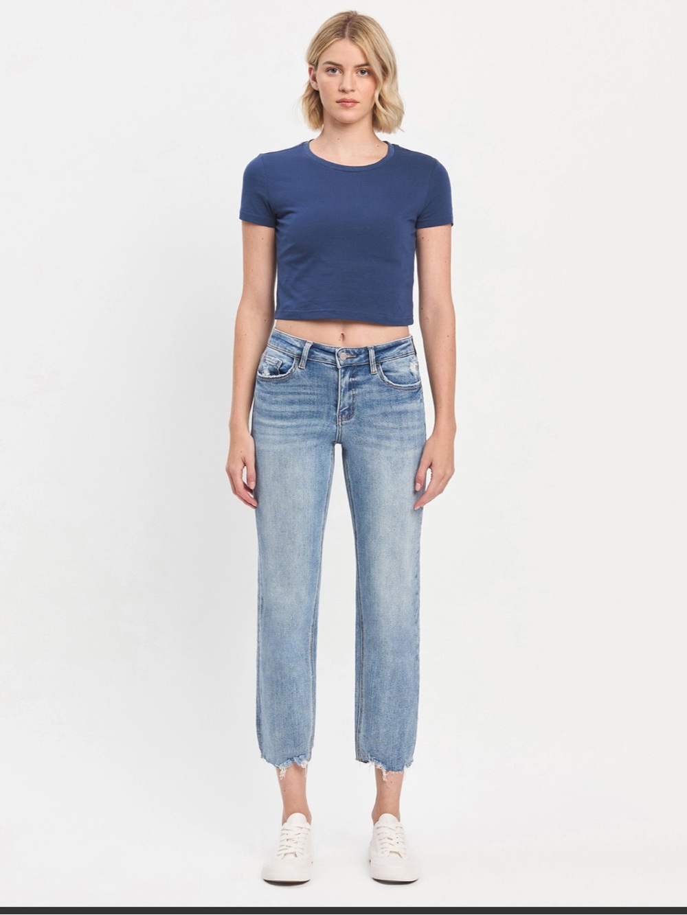 NWT Lovervet by VERVET MID RISE CROP
REUGLAR STRAIGHT JEANS LV1179 SZ 28/7